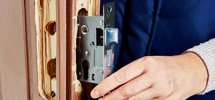 Garage Door Lock Replacement Pine Bluff